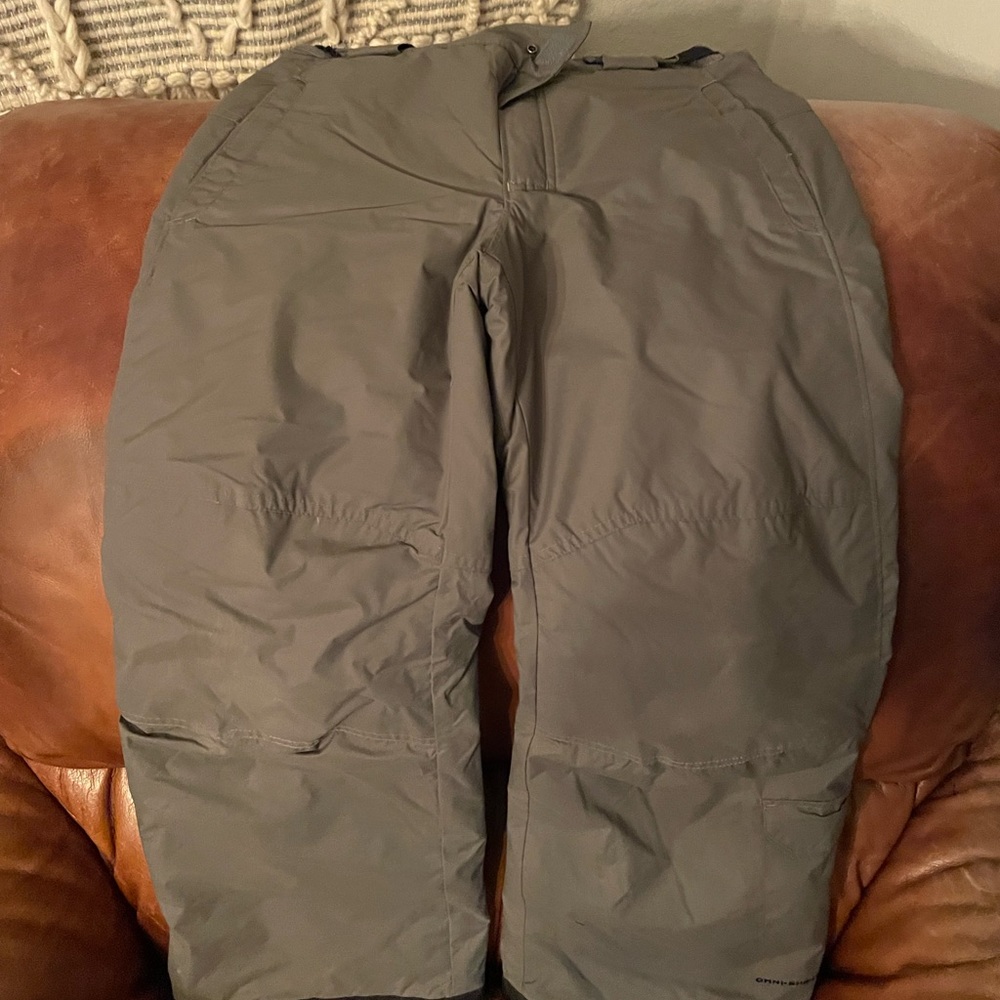 Snow Pants 🎿⛷️🏂❄️☃️❄️ - Picture 2 of 11